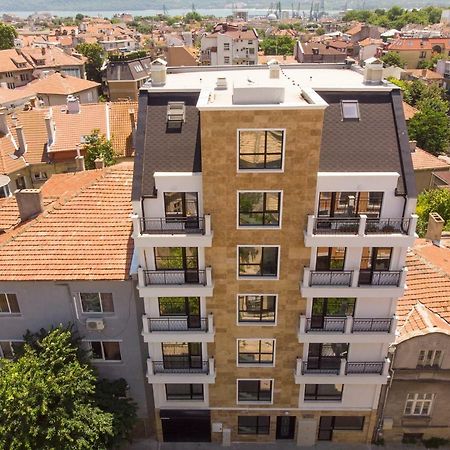 La Familia Apartments Варна Екстериор снимка