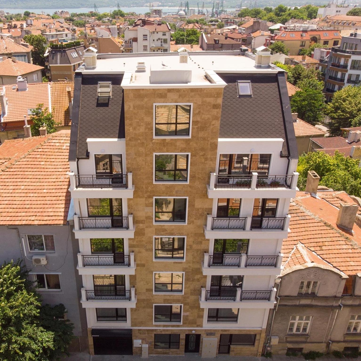 La Familia Apartments Варна Екстериор снимка