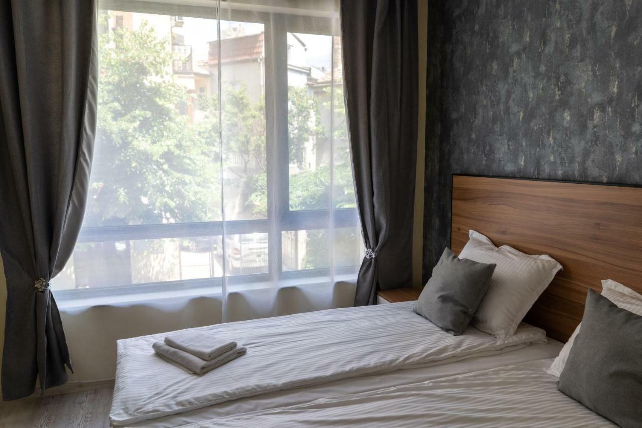 La Familia Apartments Варна Екстериор снимка