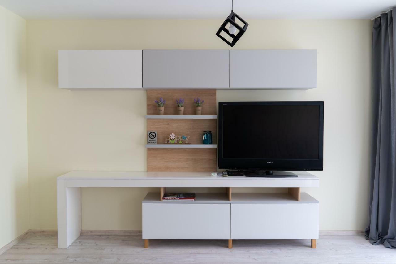 La Familia Apartments Варна Екстериор снимка