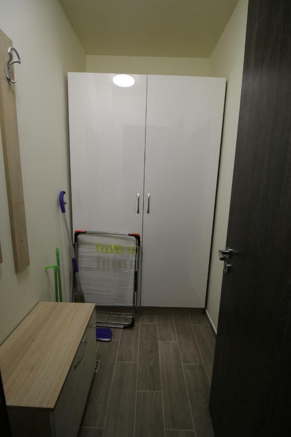 La Familia Apartments Варна Екстериор снимка